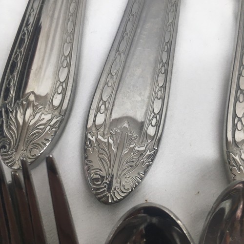 Reed & Barton Marie Antoinette Stainless Flatware 53 Piece Fork Spoons Knives - Picture 11 of 17