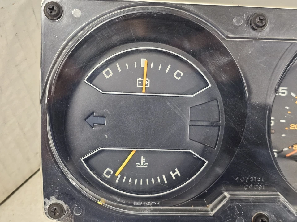 Dodge Ram D100 D150 D250 1981-1989 W150 W250 RamCharger cuadro de instrumentos Foto 3 de 4