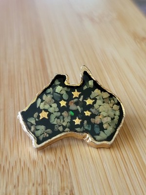 Vintage Australia 6 Star Opal Inlay Gold Plated Enameled Brooch Pin