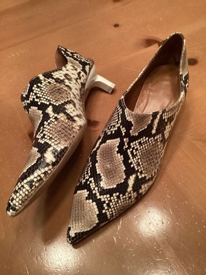 REGINA PYO SZ 38 (7.5-8) SNAKESKIN EMBOSSED LEATHER SHOES **GOOD CONDITION**