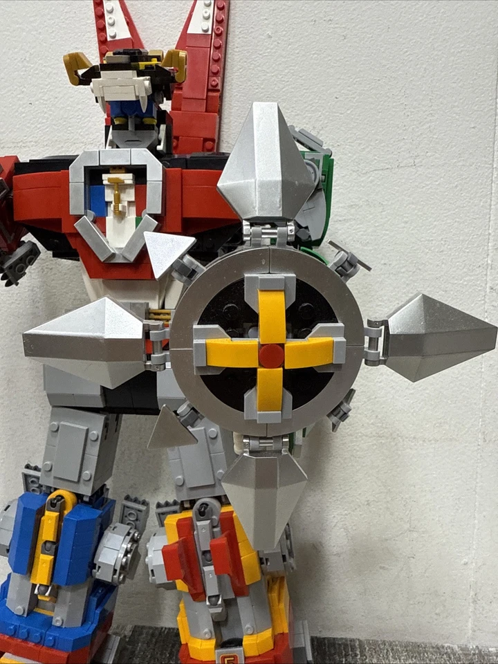 KO LEGO Ideas Voltron (Based on 21311) 100% Complete with Instructions - Image 4 of 4