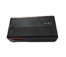 Used Sony BC-7HT Gum Battery Charger Ni-MH MD Walkman MiniDisc NH-9WM NC-6WM