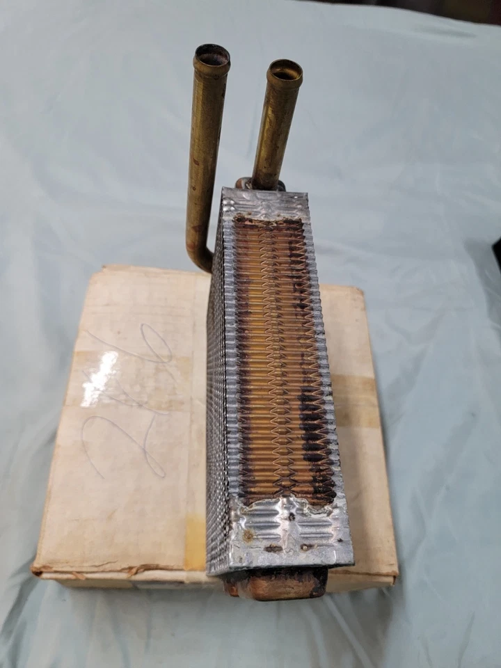 Núcleo de calefacción Four Seasons 94571, 66-70 Ford Fairlane sin aire acondicionado Foto 4 de 4