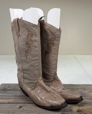 Vintage Distressed Dingo Western Boots 6.5 Metal Toe and Heel Accents Slouchy