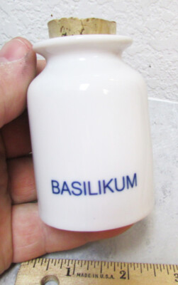Eva Trio Porcelain Spice jar w cork stopper, designed by Ole Palsby, Basilkum