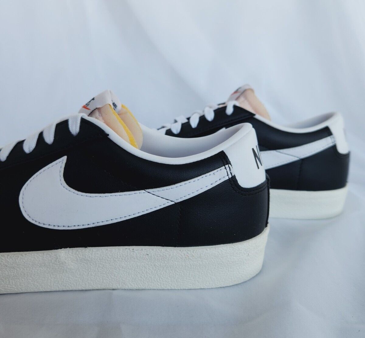 11.5 MEN'S NIKE BLAZER LOW 77 VINTAGE BLACK WHITE SNEAKERS 11.5 MEN'S NIKE BLAZER LOW 77 VINTAGE BLACK WHITE SNEAKERS