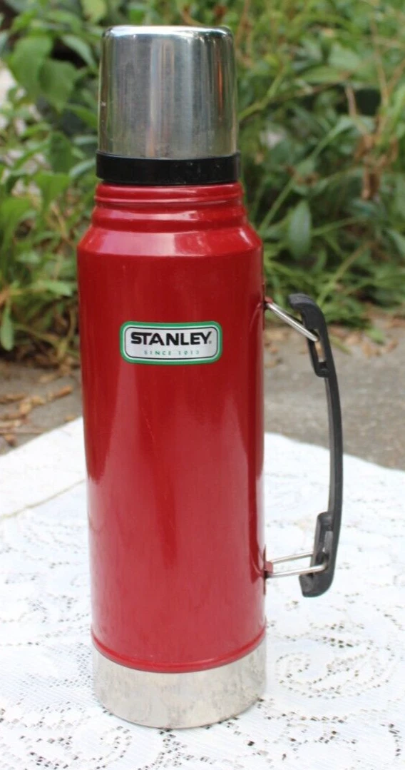 Vintage Aladdin Stanley 1 Quart Metal Insulated RED Thermos