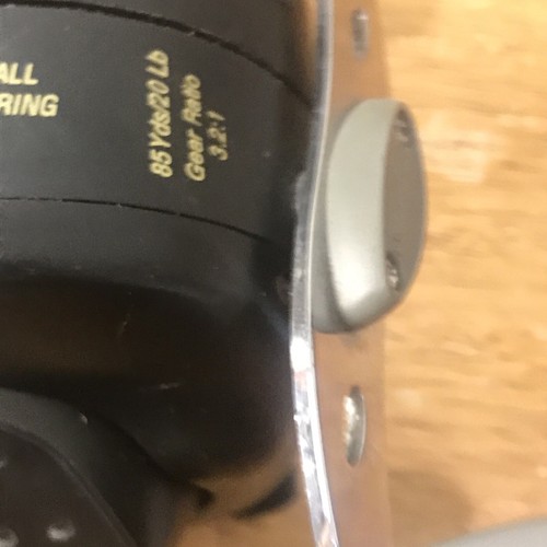 Vintage Shakespeare Tiger Enclosed Line Fishing Reel 85yds/20lb Tested - Picture 4 of 12