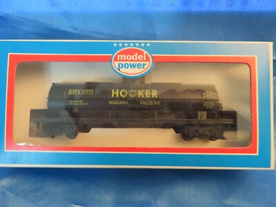 Vintage, RARE, Model Power, 6923 HO 40 Ft Tank Car Hooker Chem. Niagara Falls NY