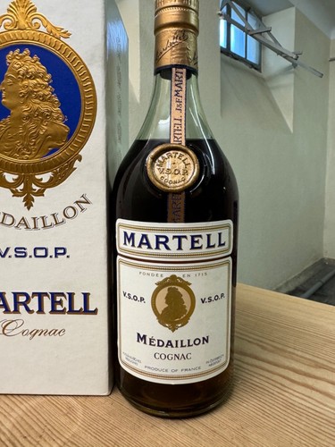 1960er J&F Martell V.S.O.P. Médaillon Cognac 70cl, 40% alk. inkl. Original Box - Imagen 2 de 8