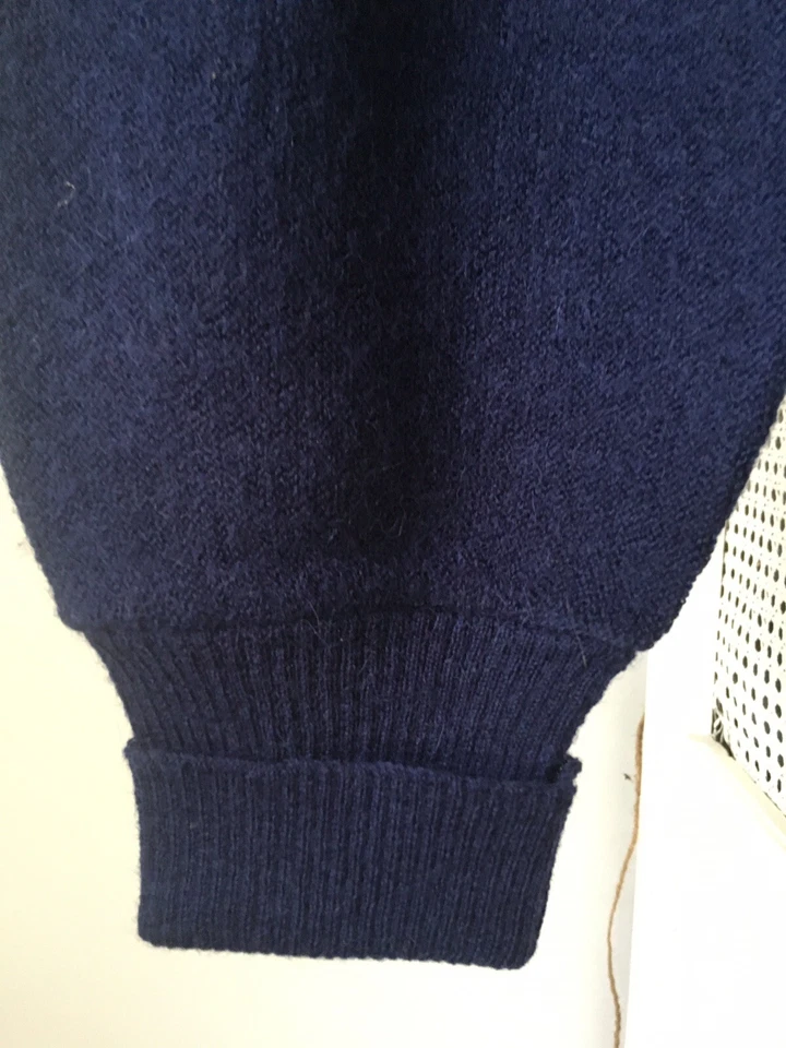 "Cárdigan suéter vintage AZUL OSCURO para hombre Robert Bruce cuello en V 6 botones L 44"""  Foto 2 de 4