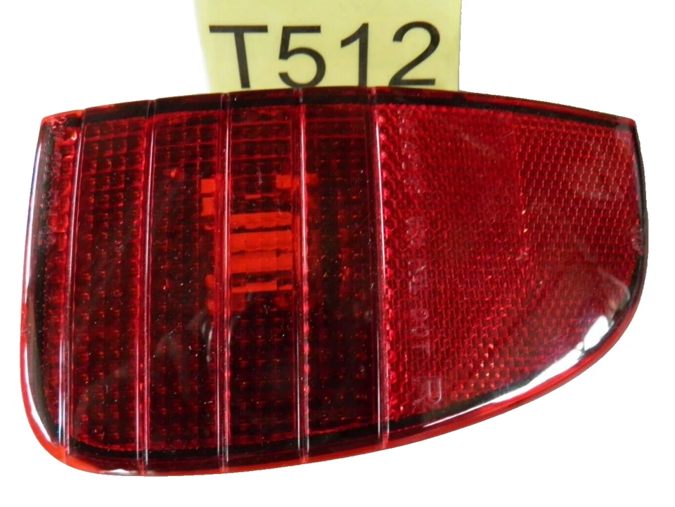 94848701 MARKER rear side assembly 1989-2002 Geo Prizm 1985-1988 Chevrolet Nova - Image 2 of 4