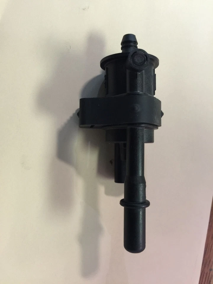 GENUINE FORD 2009 2010 2011 2012 2013 2014  EXPEDITION PURGE VALVE 9U5A-9G866-AA - Image 3 of 3