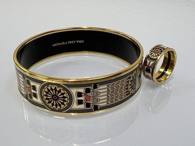 MICHEALA FREY WILLE Set aus Armreif und Ring, vergoldet mit Emaille