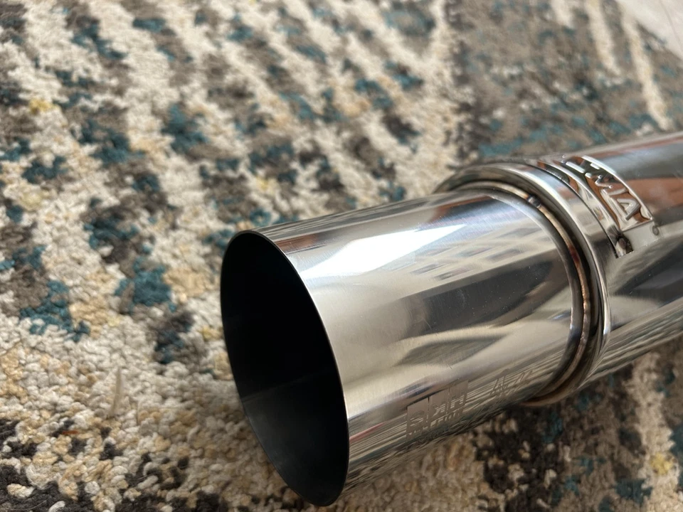 Silenciador de escape universal de alta potencia HKS 3,5 salida pulido 2,25" entrada JDM Foto 3 de 4