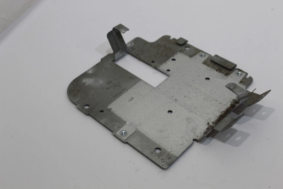 VW Tiguan 5N support de montage pour amplificateur de son 3C0919935A - Photo 4/4