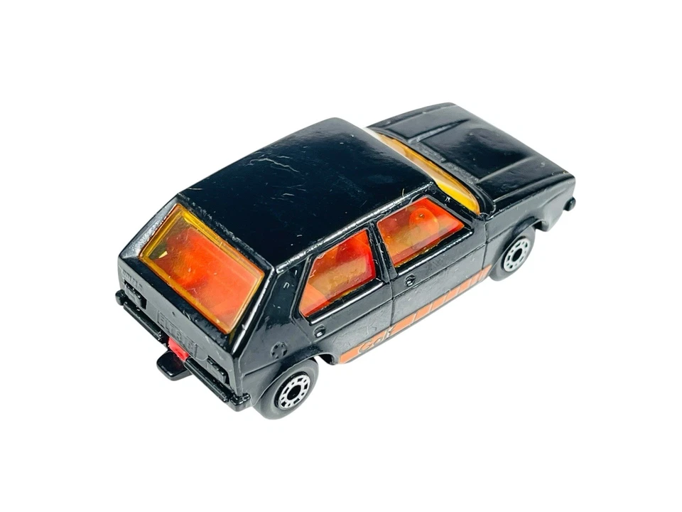 Matchbox Superfast Japan Issue MB5 VW Golf w/Yellow Window Box - Image 4 of 4