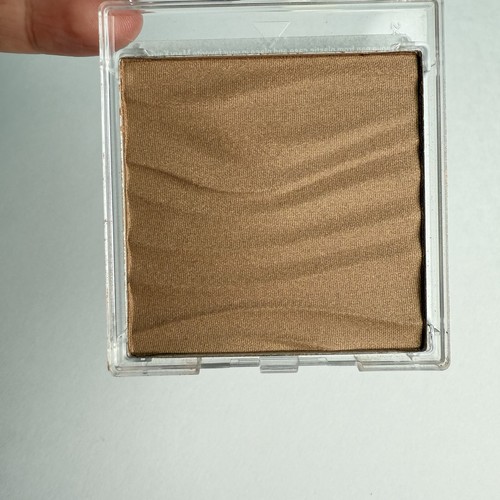 Mary Kay Bronzing Powder LIGHT - MEDIUM 069076 Contour Pressed Shimmer NEW Box - Picture 3 of 5