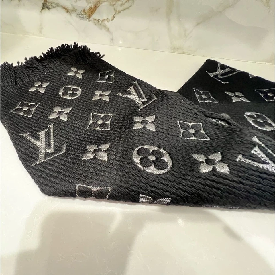 Auténtico bufanda de invierno LOUIS VUITTON logotipo manía monograma lana seda negro plata Foto 3 de 4