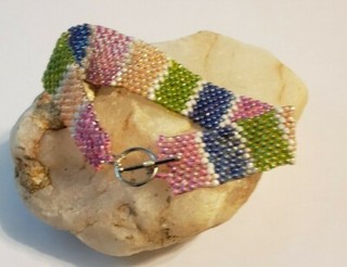 Ladies beaded bracelet Bohemian Style Toggle clasp Multi Color 7.5 inches NEW