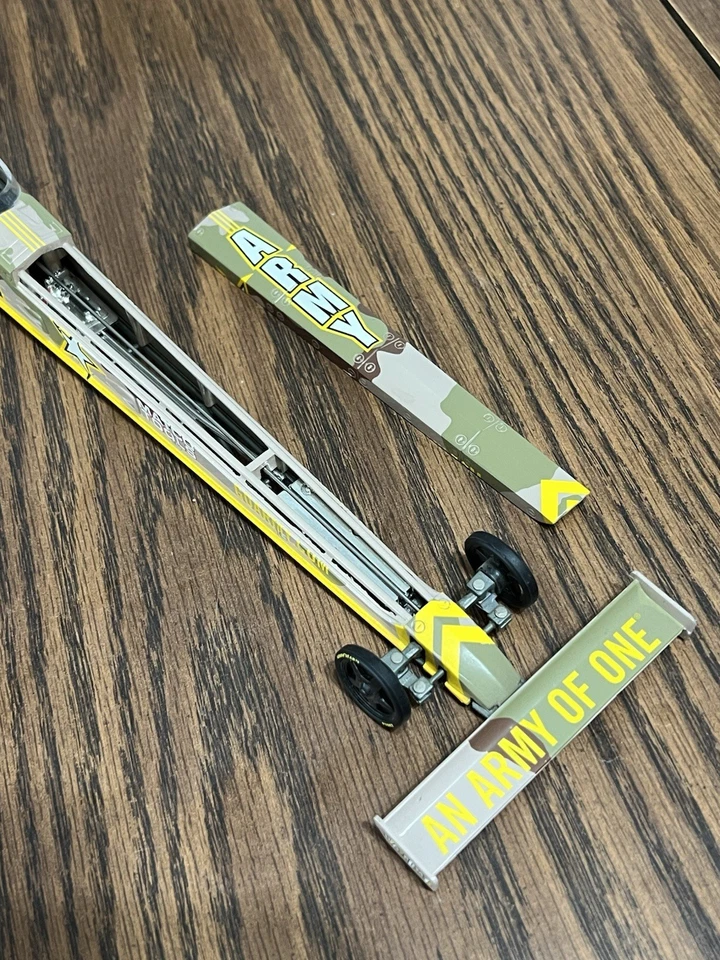 Matco Tools Racing Top Fuel Dragster 1:24 Scale Tony Schumacher Army 1 of 2000 - Image 3 of 4