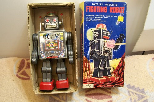 1960'S HORIKAWA S.H FIGHTING ROBOT W/ ORIGINAL BOX IN NEAR MINT CONDITION
