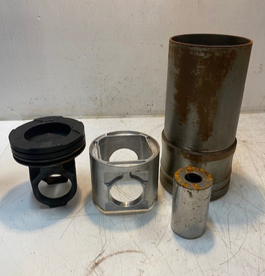 #ad Mack Engine Cylinder Kit FMPS 509GC463 590BM P5669H00 M 2 5122AM $99.99