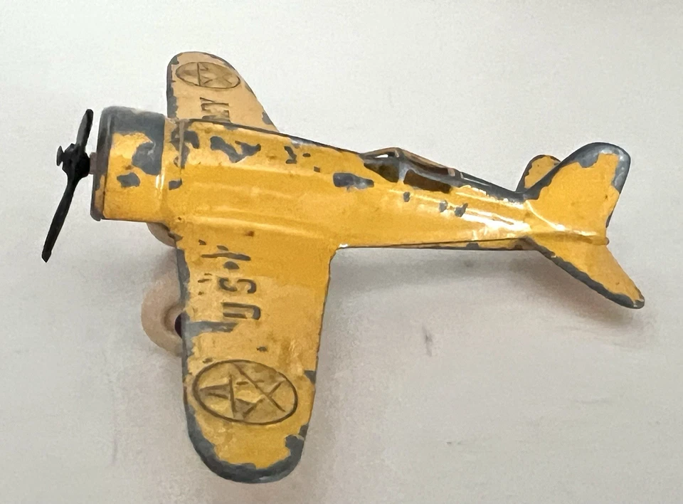 Avión de persecución vintage del ejército de Estados Unidos Tootsietoy de 1930 - casi como nuevo - avión imperdible Foto 2 de 4