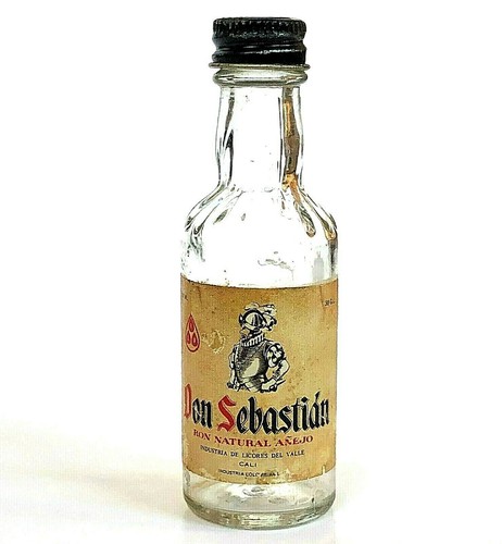 Don Sebastian Miniature Liquor Bottle Ron Natural Anejo Empty Knight Armor Vtg  - Photo 1 sur 8