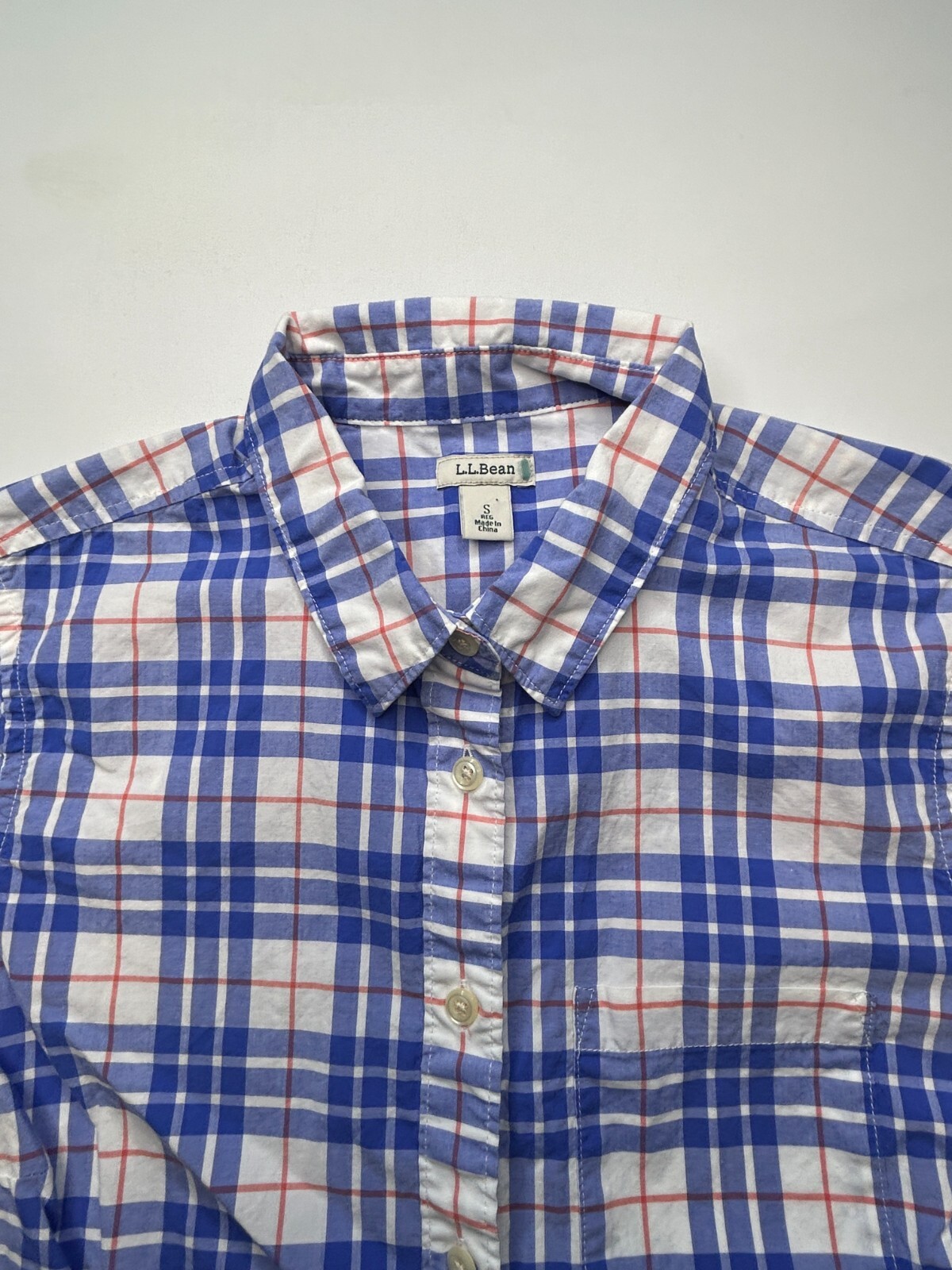LL BEAN Shirt Small Button Down Collared Top Plai… - image 3