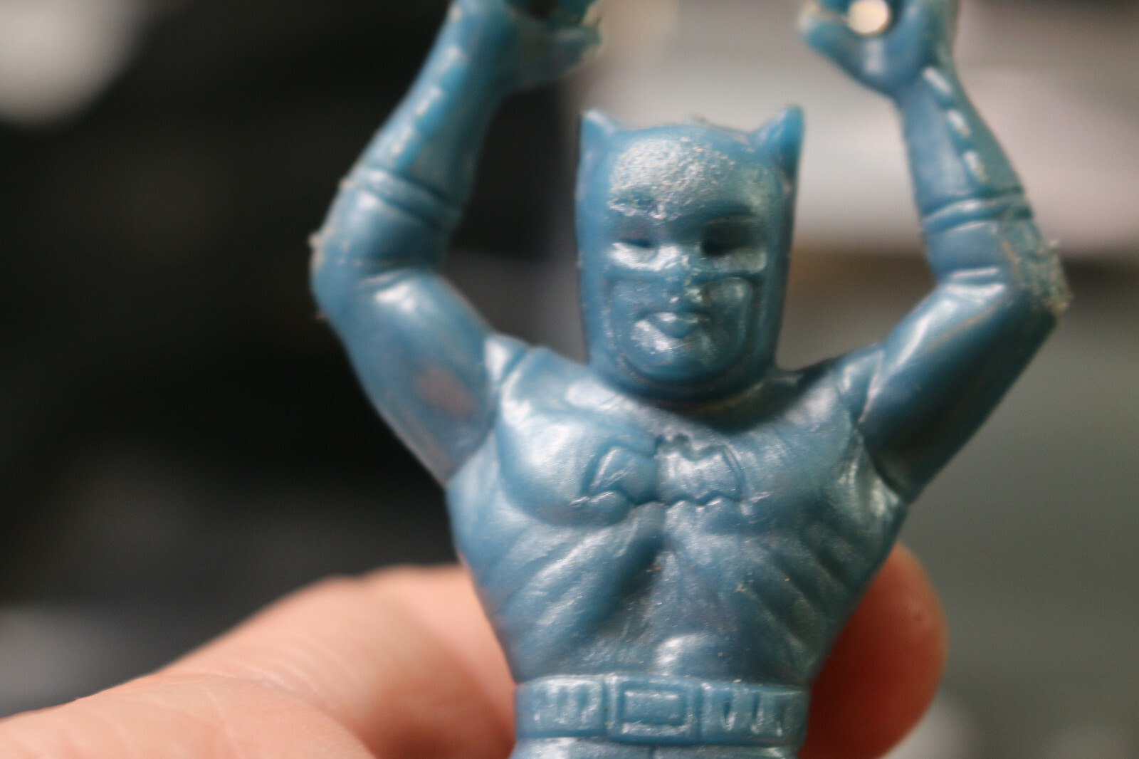 VTG Rare 1960s METALLIC BLUE PLASTIC BATMAN FIGURE Parachute Drop Toy