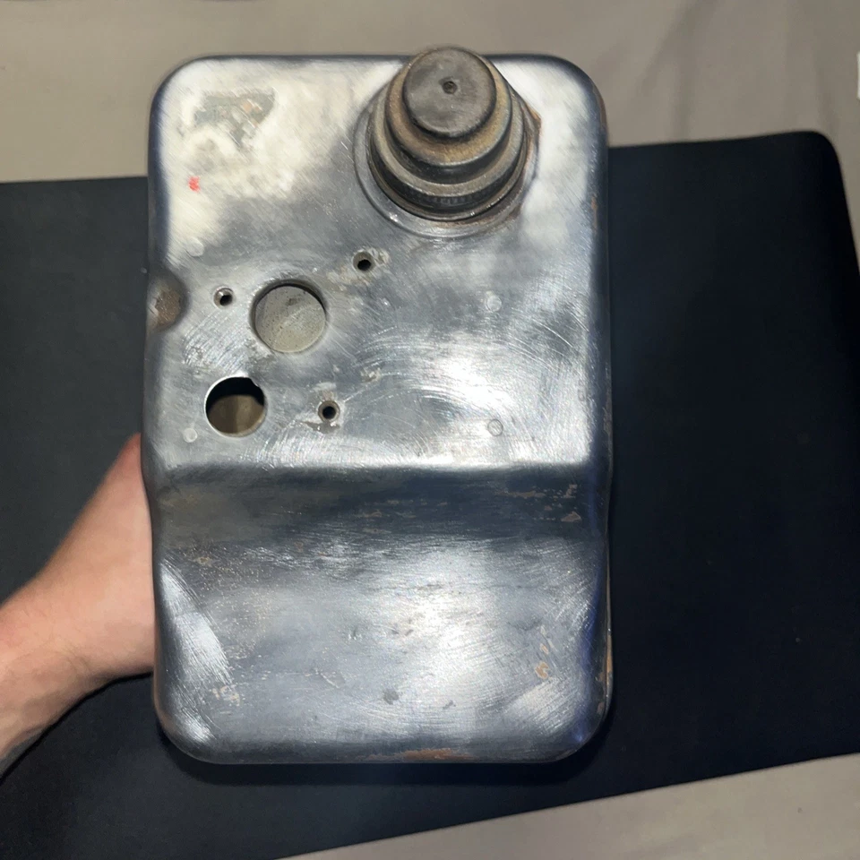 GENUINO 5 HP BRIGGS AND STRATTON EJE HORIZONTAL Tanque de Combustible 5hp PN-555192/135202 Foto 3 de 3