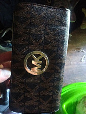 Michael Kors MK Signature Zip-Around Wallet Brown/Black Gold Logo Organizer