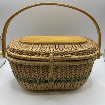 Vintage Nantucket Fabric Lined Basket/Purse/Sewing with Handle and Toggle