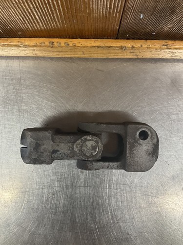 Triumph TR7 • Original Steering Column Knuckle Joint, #UKC2449. Used.JT32 - Picture 5 of 9