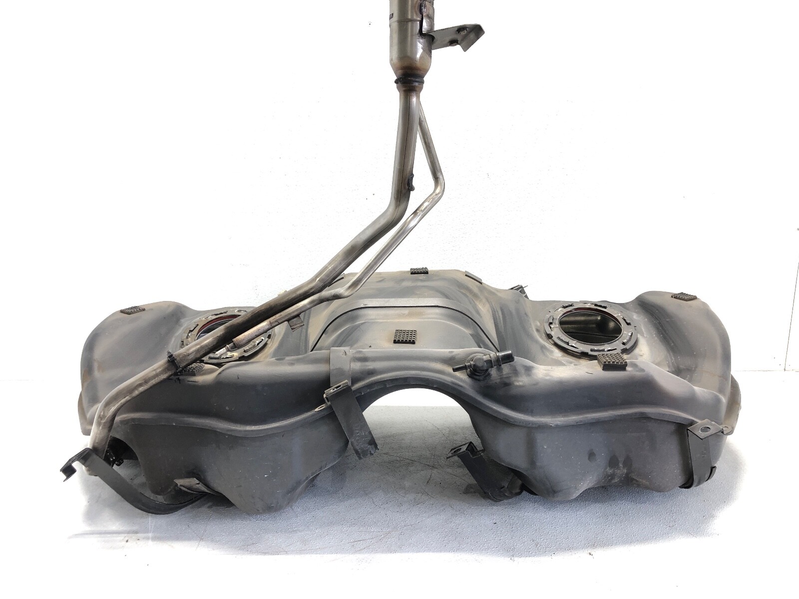 2014-2020 MASERATI QUATTROPORTE FUEL TANK RESERVOIR OEM.