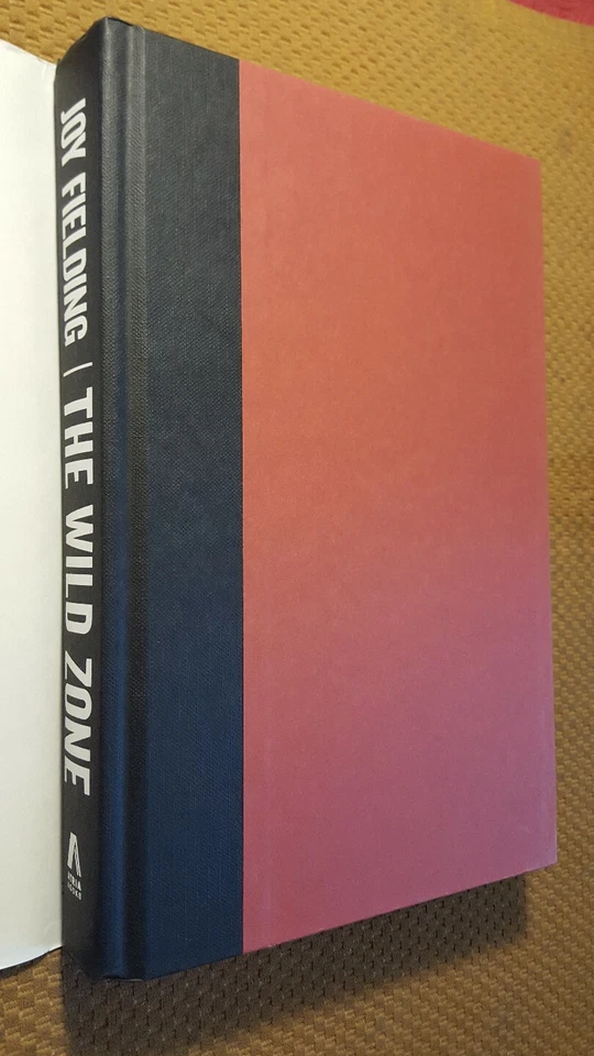 LARGE PRINT ED. The Wild Zone by Joy Fielding (2010, Hardcover w/DJ) NEW - Image 4 of 4