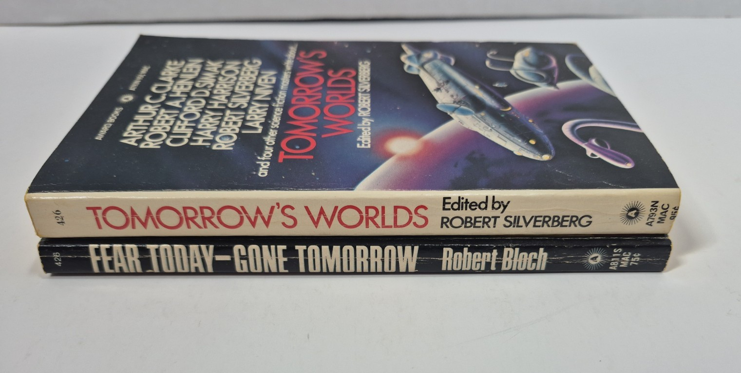 Vintage Sci Fi 2 Award books Robert Bloch Arthor C. Clark Robert Silverberg