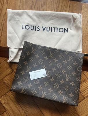 Louis Vuitton Pochette Voyage