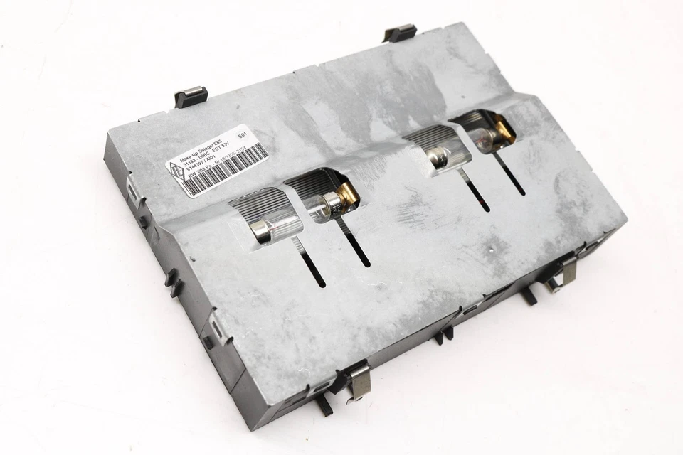 BMW 760LI 2005-2008 - DOMO TRASERO luz de lectura/mapa 9144397 Foto 2 de 4