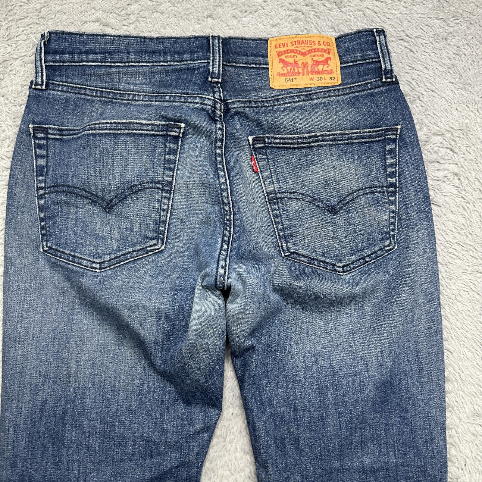 Levis 541 Jeans Mens 30x32 Blue Straight Stretch Fade image 5