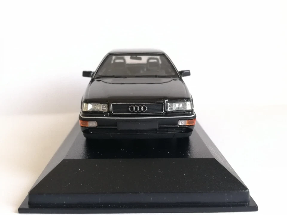 Minichamps 1998 Audi V8 sedan die-cast model, 1/43 scale, black - Image 3 of 4