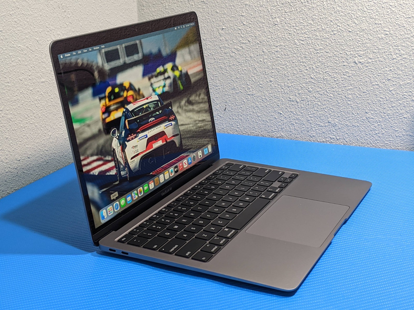 Apple MacBook Air 13" (2020) i5-1030NG7 1.1GHz MVH22LL A PA 2