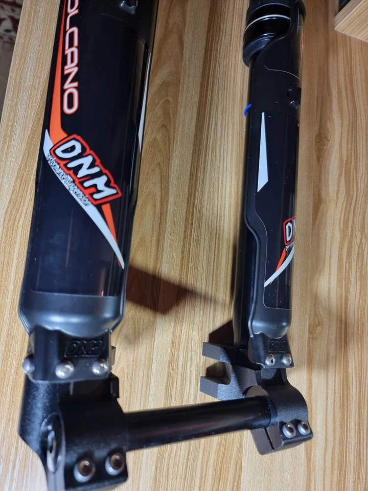  DNM USD-8S Suspension Fork Downhill DH MTB Air 1-1/8" 203mm 20mm Axle 26" 27.5" - Image 4 of 4