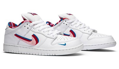 Supreme x Nike SB Dunk Low OG QS 'Metallic Silver' – Ballers Club Kickz