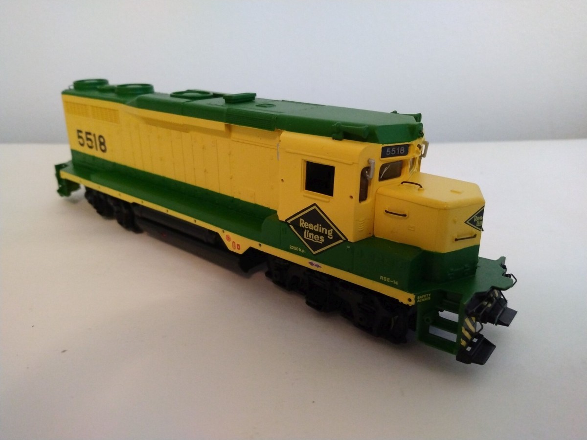Locomotive Diesel Bachmann HO 1/87 – Reading 5518, DCC équipée / DC, Neuve