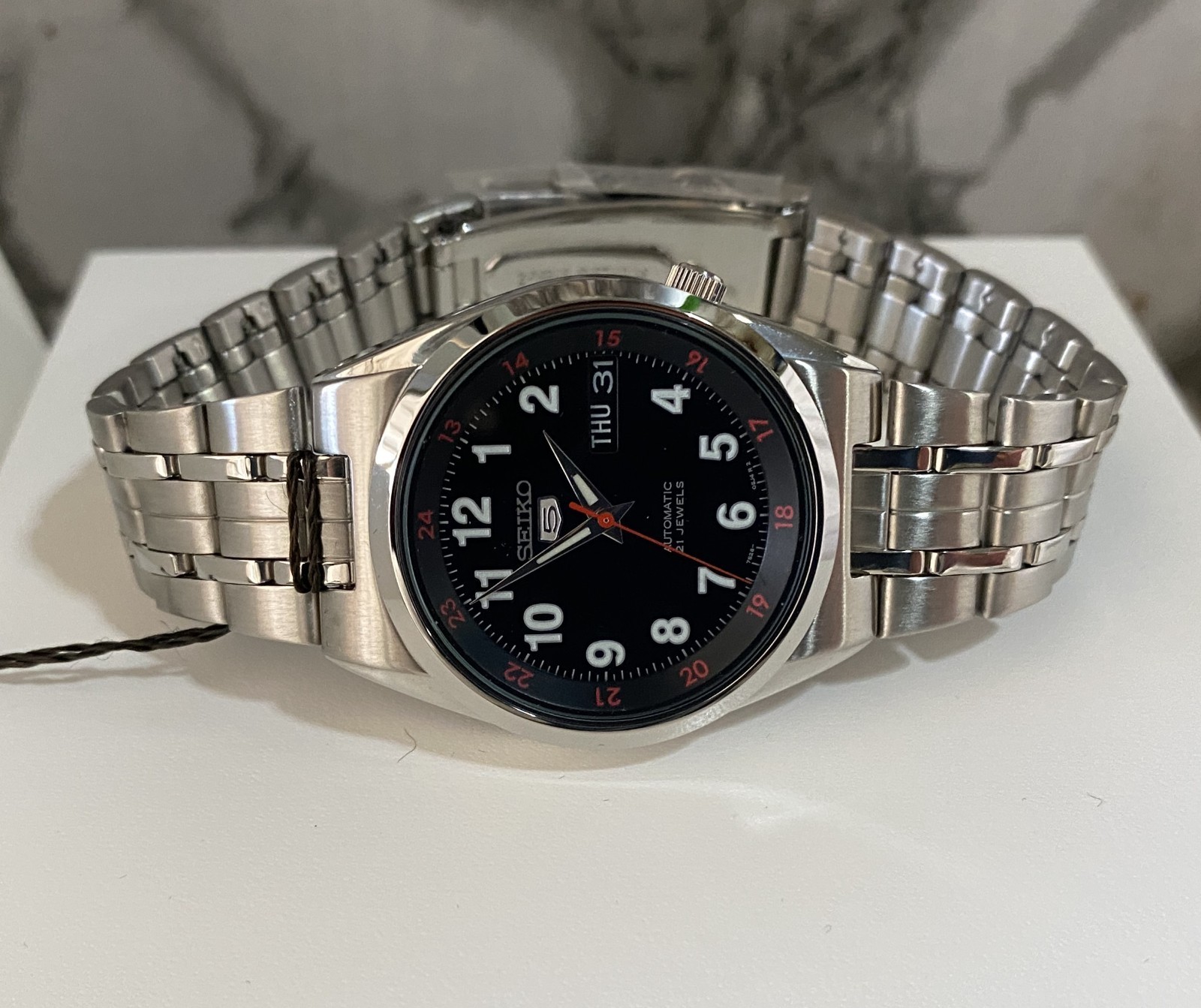 Vintage Seiko 5 Automatic Black Dial Stainless Steel Gents Watch Rare image 7