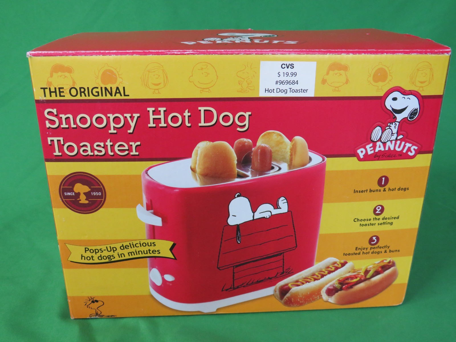 Retro Peanuts Snoopy Hot Dog Toaster Hot Dogs & Buns!
