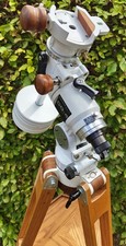 Telescope mount tripod for astronomy