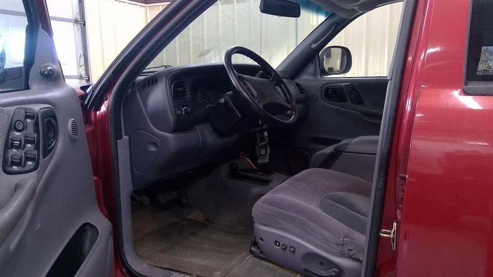 Used Rear Right Door Assembly Rear Side fits: 1998 Dodge Durango R. privacy tint Foto 2 de 4